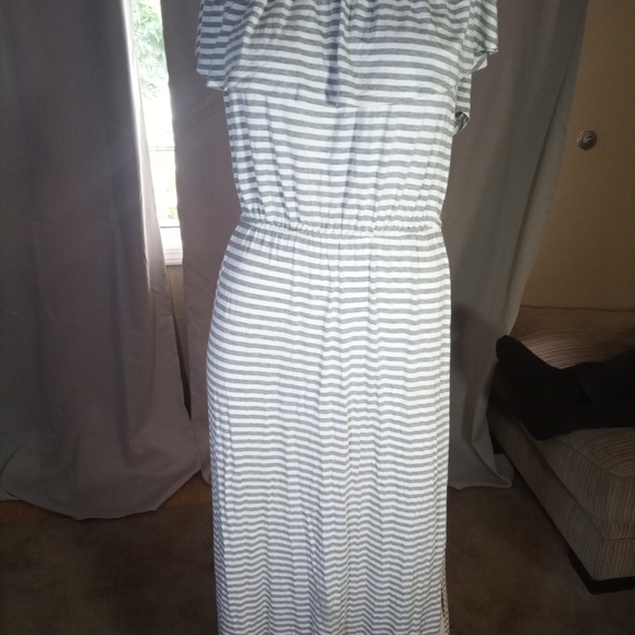 Eesome Purple Sleeveless Scoop Neck Maxi Sundress - Picture 1 of 2